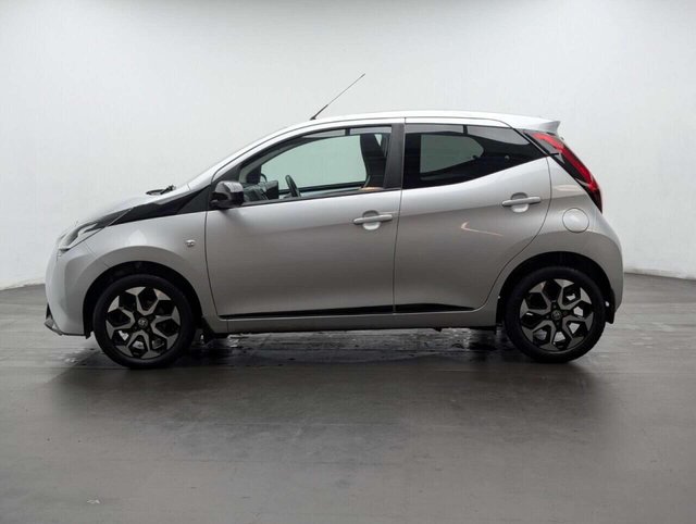 USED 2021 71 TOYOTA AYGO 1.0 VVT-i x-trend Hatchback 5dr Petrol Manual Euro 6 (s/s) (71 ps) DAB RADIO+REVERSING CAMERA CLICK&COLLECT/HOME DELIVERY