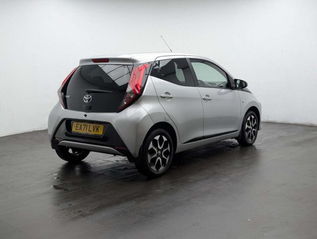 USED 2021 71 TOYOTA AYGO 1.0 VVT-i x-trend Hatchback 5dr Petrol Manual Euro 6 (s/s) (71 ps) DAB RADIO+REVERSING CAMERA CLICK&COLLECT/HOME DELIVERY