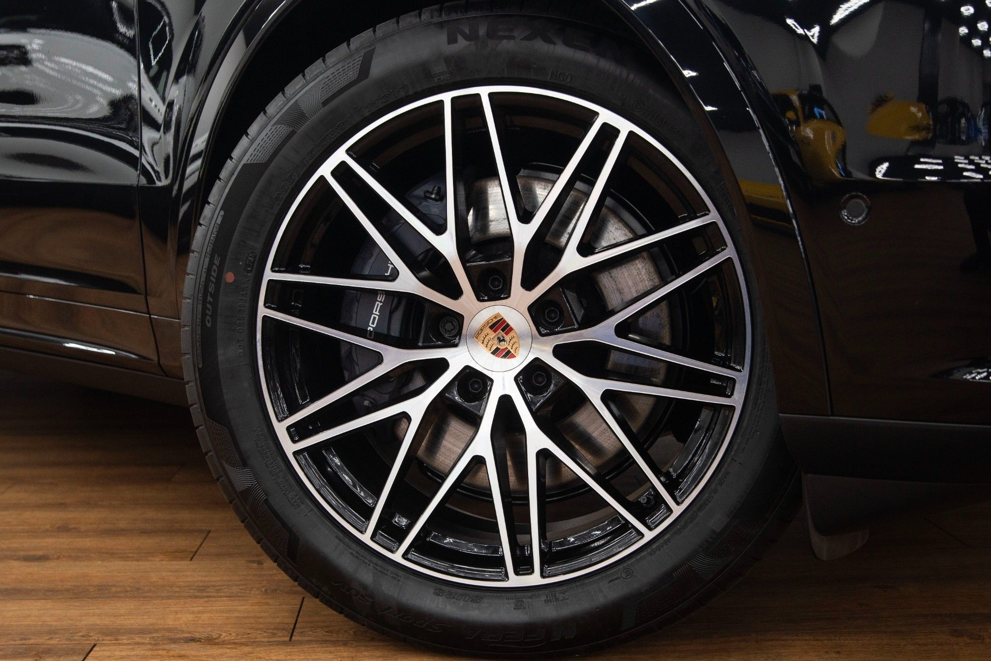 USED 2025 75 PORSCHE CAYENNE 3.0 V6 E-Hybrid 25.9kWh Black Edition Coupe  