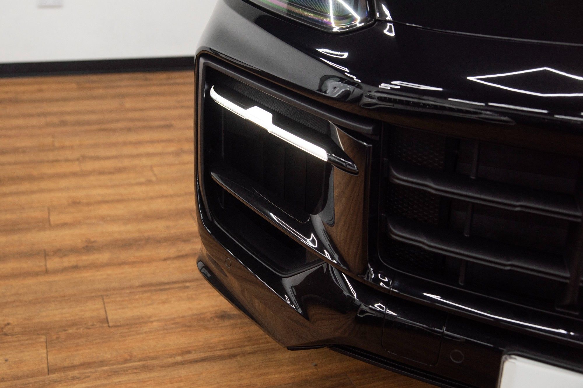 USED 2025 75 PORSCHE CAYENNE 3.0 V6 E-Hybrid 25.9kWh Black Edition Coupe  