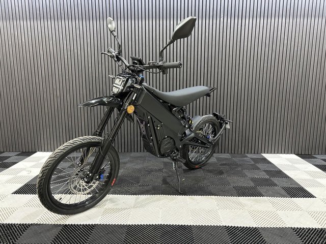 View our TALARIA X3 PRO ROAD LEGAL