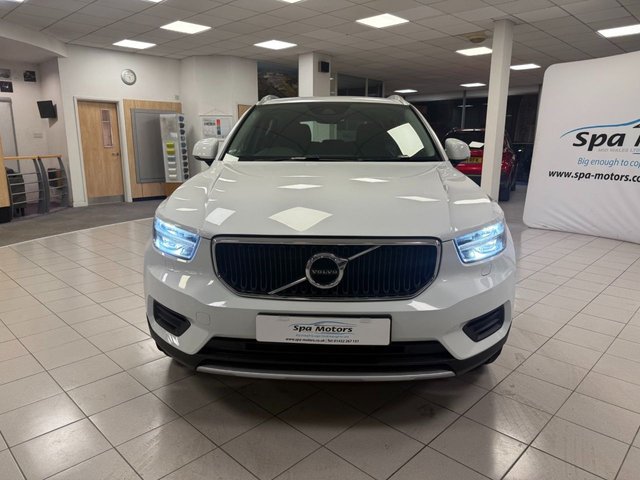 2018 Volvo Xc40 2L Momentum 5dr - Photo 2