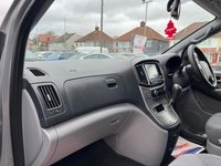 USED 2018 68 HYUNDAI i800 2.5 CRDi SE Nav Auto Euro 6 5dr Navigation+Camera+8seats+Ulez