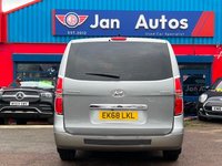 USED 2018 68 HYUNDAI i800 2.5 CRDi SE Nav Auto Euro 6 5dr Navigation+Camera+8seats+Ulez