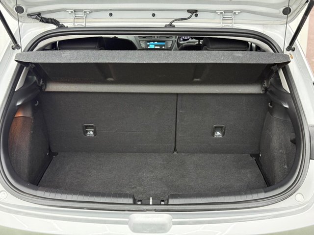 2017 HYUNDAI I20 2017 1.0 T-GDi Premium Nav Euro 6 3dr - Photo 9