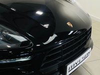 USED 2018 18 PORSCHE MACAN 3.0T V6 GTS SUV 5dr Petrol PDK 4WD Euro 6 (s/s) (360 ps) Spyder RS Design | Sports Chrono Pack | Heated Seats | Bluetooth | Half Leather / Alcantara | Dark Burr Walnut