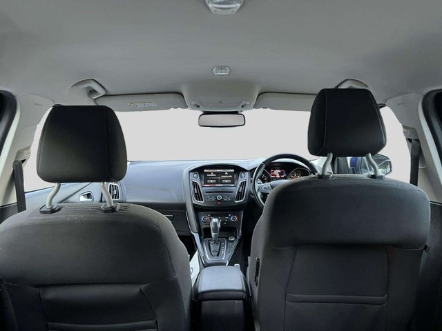 2016 Ford Focus 1L Titanium 5dr - Photo 11