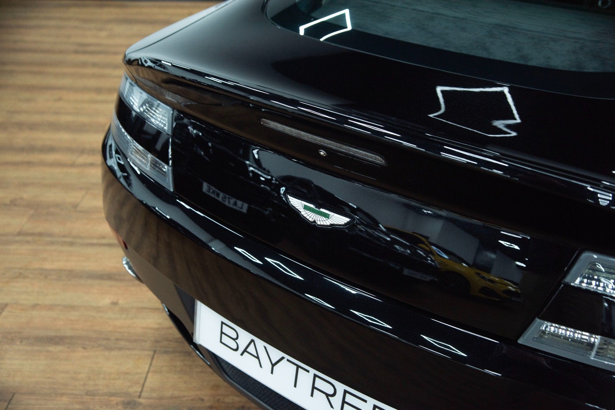 USED 2015 65 ASTON MARTIN VANTAGE 4.7 V8 Coupe 2dr Petrol Manual 