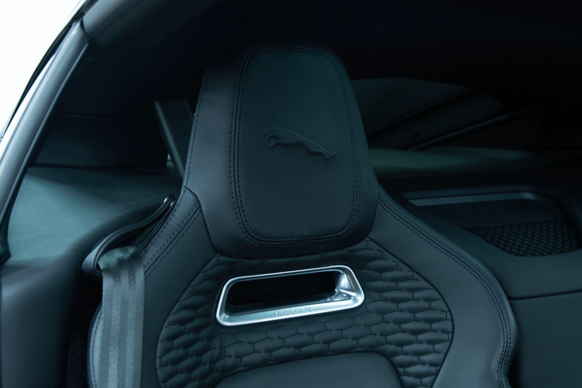 USED 2022 72 JAGUAR F-TYPE 5.0 V8 R Coupe  
