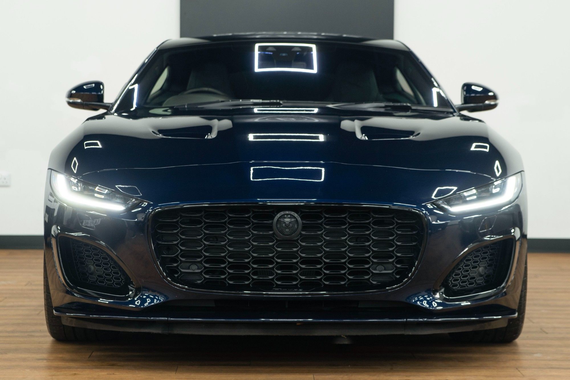USED 2022 72 JAGUAR F-TYPE 5.0 V8 R Coupe  