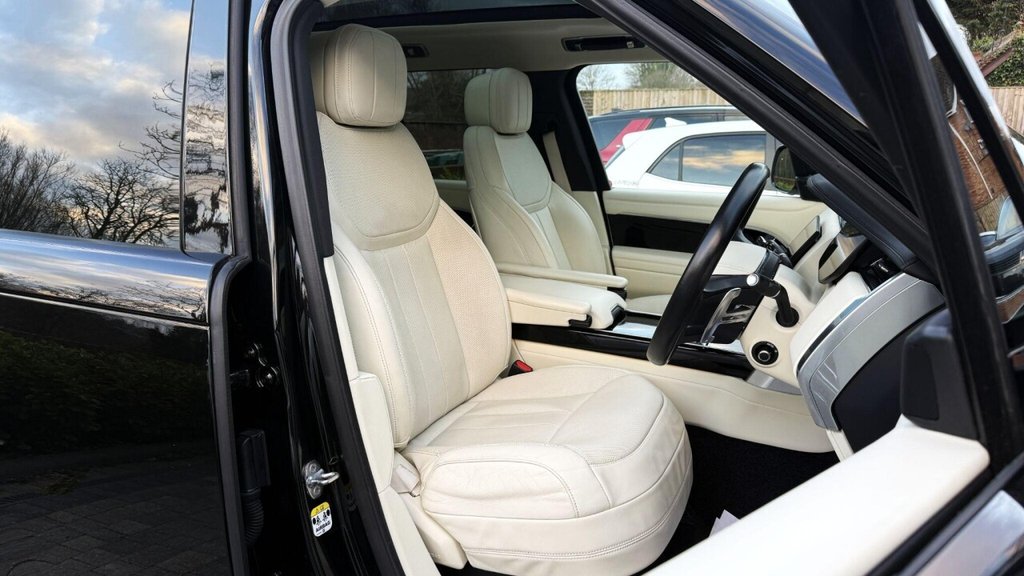 USED 2022 72 LAND ROVER RANGE ROVER 3.0 D300 MHEV SE Auto 4WD Euro 6 (s/s) 5dr HUGE SPEC|PANROOF|GHOST|FRIDGE