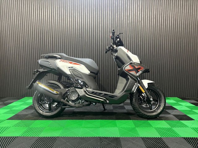 View our KEEWAY FACT X 125