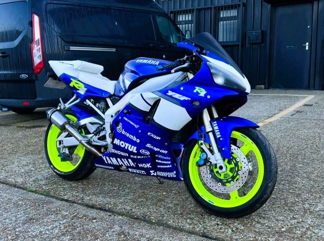 2001 Y Yamaha R1 - PART EXCHANGE TO CLEAR