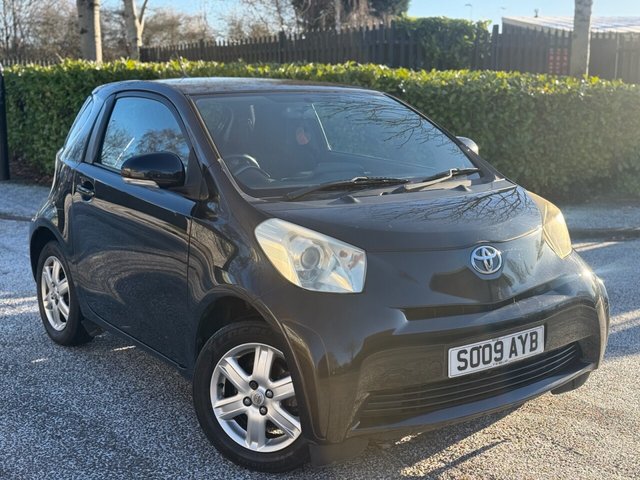 2009 Toyota Iq 1.0 VVT-i Hatchback 3dr Petrol Manual Euro 4 (68 bhp) photo