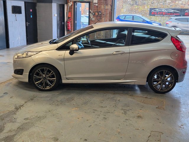 2017 FORD FIESTA - Photo 3