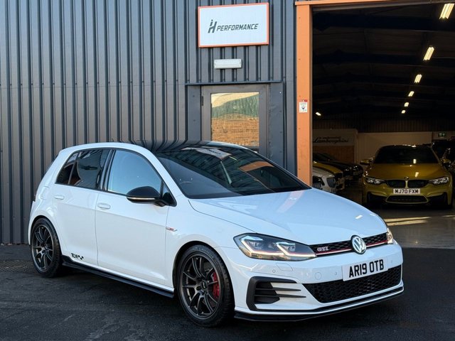 2019 VOLKSWAGEN GOLF - Photo 3