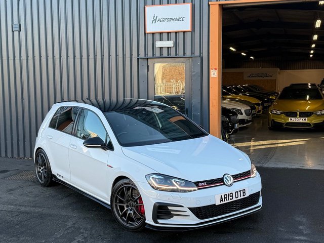 2019 VOLKSWAGEN GOLF - Photo 5