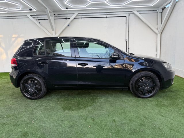 View our VOLKSWAGEN GOLF