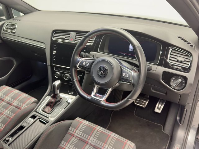 2019 Volkswagen Golf 2L GTI Performance 5dr - Photo 12