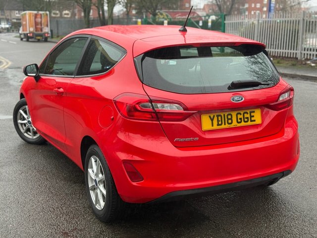 2018 Ford Fiesta 1.1L Zetec 3dr - Photo 5