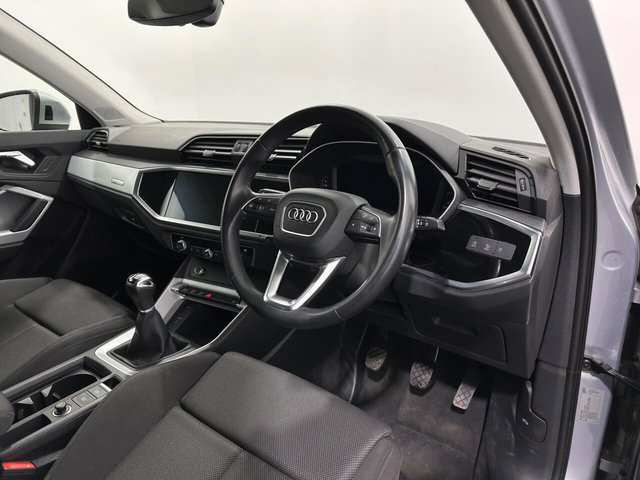 2020 Audi Q3 - Photo 10