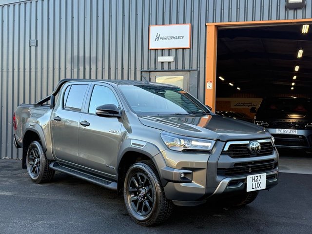 2021 TOYOTA HI-LUX - Photo 2