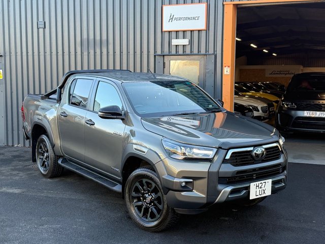 2021 TOYOTA HI-LUX - Photo 4