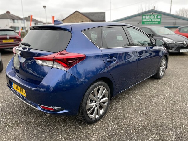 2017 Toyota Auris 1.6L Excel 5dr - Photo 8