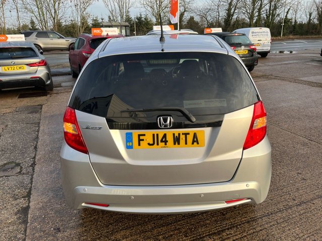 2014 HONDA JAZZ 1.4 i-VTEC EX Hatchback 5dr Petrol CVT Euro 5 (99 ps) - Photo 6