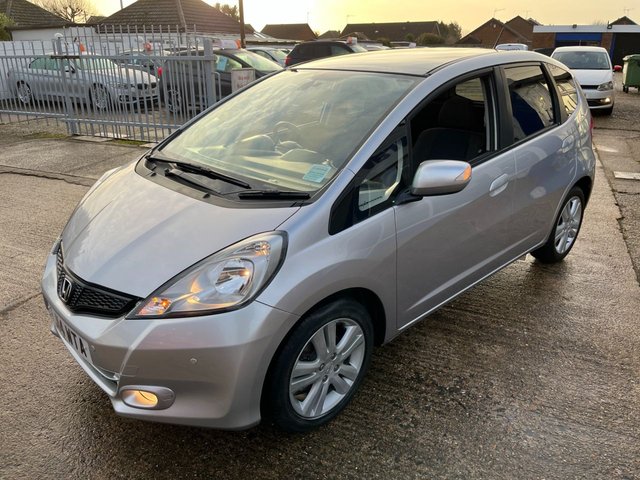 2014 HONDA JAZZ 1.4 i-VTEC EX Hatchback 5dr Petrol CVT Euro 5 (99 ps) - Photo 3