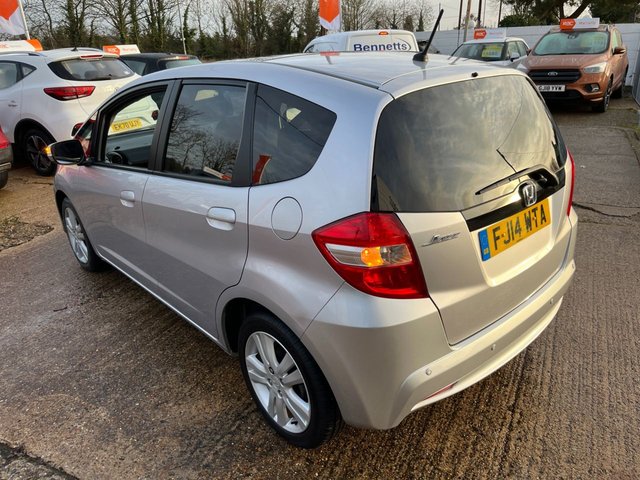 2014 HONDA JAZZ 1.4 i-VTEC EX Hatchback 5dr Petrol CVT Euro 5 (99 ps) - Photo 5