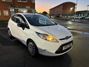 2012 FORD FIESTA