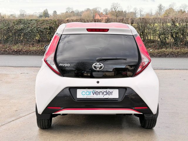 2018 Toyota Aygo 1L X-Press 5dr - Photo 10