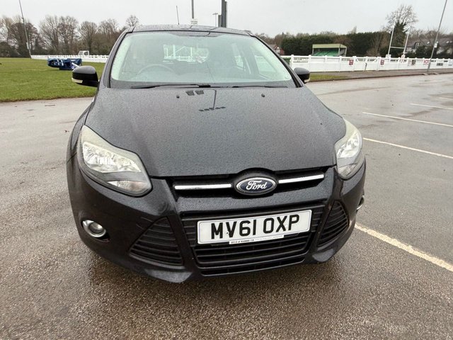 2011 Ford Focus 1.6L Zetec 5dr - Photo 11