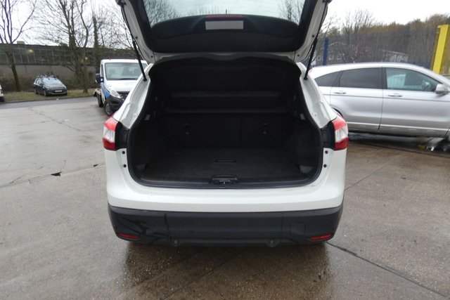 2015 NISSAN QASHQAI - Photo 8
