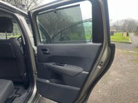 USED 2013 62 PEUGEOT 5008 1.6 e-HDi Active EGC Euro 5 (s/s) 5dr Good Runner