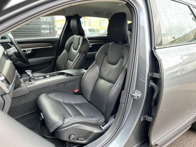 2019 VOLVO V90 Cross Country - Photo 11