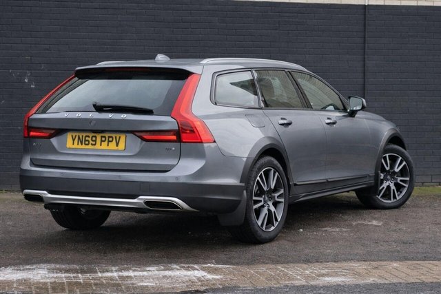 2019 VOLVO V90 Cross Country - Photo 7