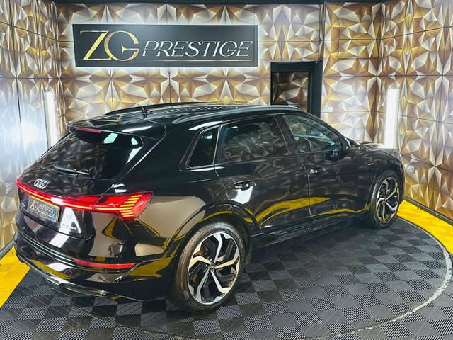 2022 AUDI E-TRON 50 Black Edition Auto quattro 5dr 71.2kWh (11kW Charger) - Photo 7