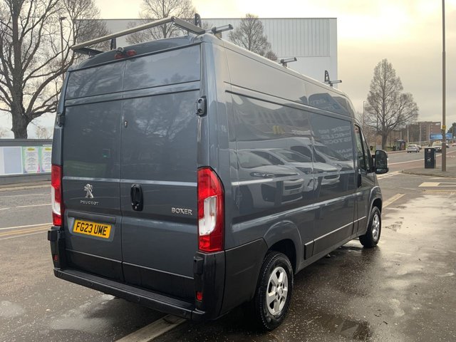 2023 Peugeot Boxer 2.2L Professional Premium + 5dr - Photo 6