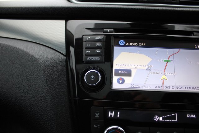 2017 NISSAN QASHQAI 2017 1.5 dCi N-Connecta SUV 5dr Diesel Manual Euro 6 (s/s) (110 ps) - Photo 9