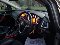 USED 2013 13 VAUXHALL ASTRA 1.6 16v Elite Euro 5 5dr Fresh service