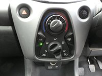 USED 2021 71 TOYOTA AYGO 1.0 VVT-i x-play 5d 70 S/S APPLE CARPLAY / ANDROID AUTO (GIVES YOU SAT NAV), REVERSING CAMERA, DAB RADIO, BLUETOOTH PHONE & MUSIC, AUX & USB INPUTS, MANUAL GEARBOX, LED DAYTIME RUNNING LIGHTS, SPARE WHEEL, LEATHER MULTIFUNCTION STEERING WHEEL, AIR CONDITIONING, TRIP COMPUTER, ISO FIX, TYRE PRESSURE WARNING, SPEED LIMITER, ELECTRIC WINDOWS, ELECTRIC MIRRORS, FOLDING REAR SEATS, AIRBAGS WITH PASSANGER OFF, SPACE SAVER SPARE WHEEL, 1 OWNER FROM NEW, SERVICE HISTORY