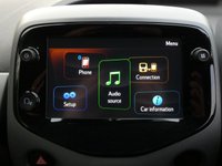 USED 2021 71 TOYOTA AYGO 1.0 VVT-i x-play 5d 70 S/S APPLE CARPLAY / ANDROID AUTO (GIVES YOU SAT NAV), REVERSING CAMERA, DAB RADIO, BLUETOOTH PHONE & MUSIC, AUX & USB INPUTS, MANUAL GEARBOX, LED DAYTIME RUNNING LIGHTS, SPARE WHEEL, LEATHER MULTIFUNCTION STEERING WHEEL, AIR CONDITIONING, TRIP COMPUTER, ISO FIX, TYRE PRESSURE WARNING, SPEED LIMITER, ELECTRIC WINDOWS, ELECTRIC MIRRORS, FOLDING REAR SEATS, AIRBAGS WITH PASSANGER OFF, SPACE SAVER SPARE WHEEL, 1 OWNER FROM NEW, SERVICE HISTORY