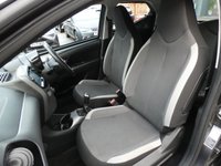 USED 2021 71 TOYOTA AYGO 1.0 VVT-i x-play 5d 70 S/S APPLE CARPLAY / ANDROID AUTO (GIVES YOU SAT NAV), REVERSING CAMERA, DAB RADIO, BLUETOOTH PHONE & MUSIC, AUX & USB INPUTS, MANUAL GEARBOX, LED DAYTIME RUNNING LIGHTS, SPARE WHEEL, LEATHER MULTIFUNCTION STEERING WHEEL, AIR CONDITIONING, TRIP COMPUTER, ISO FIX, TYRE PRESSURE WARNING, SPEED LIMITER, ELECTRIC WINDOWS, ELECTRIC MIRRORS, FOLDING REAR SEATS, AIRBAGS WITH PASSANGER OFF, SPACE SAVER SPARE WHEEL, 1 OWNER FROM NEW, SERVICE HISTORY