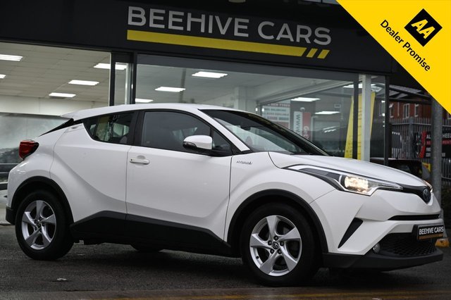 2019 Toyota C-HR 1.8 VVT-h Icon SUV 5dr Petrol Hybrid CVT Euro 6 (s/s) (122 ps) photo