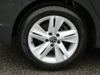 USED 2020 70 VOLKSWAGEN GOLF 1.5 TSI Life 5d 130 S/S 1 OWNER, FULL SERVICE HISTORY, SAT NAV, APP-CONNECT FOR WIRELESS APPLE CARPLAY / ANDROID AUTO, ACTIVE INFO DISPLAY VIRTUAL COCKPIT, WIRELESS PHONE CHARGER, DAB RADIO, BLUETOOTH, LANE ASSIST, FRONT ASSIST, ADAPTIVE CRUISE CONTROL & SPEED LIMITER, FRONT & REAR PARKING SENSORS WITH DISPLAY, LEATHER FLAT BOTTOM MULTIFUNCTION STEERING WHEEL, KEYLESS START, RAIN & LIGHT SENSORS, AUTO HOLD, 4x USB PORTS, CLIMATE CONTROL, ILLUMINATING VANITY MIRRORS, DIGITAL SPEEDO, MANAUL 6 SPEED