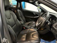 USED 2018 67 VOLVO V40 1.5 T2 R-Design Pro Hatchback 5dr Petrol Auto Euro 6 (s/s) (122 ps) AUTO with SATNAV Heated Leather Park Assist 18" Alloys Privacy Glass only 32000 Miles Great Service History