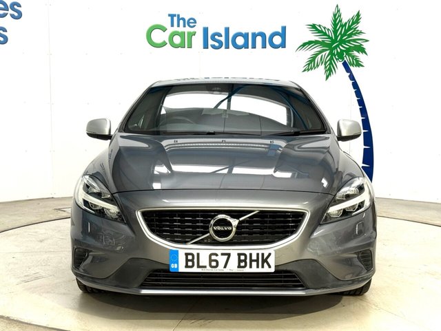 2018 VOLVO V40 1.5 T2 R-Design Pro Hatchback 5dr Petrol Auto Euro 6 (s/s) (122 ps) - Photo 2