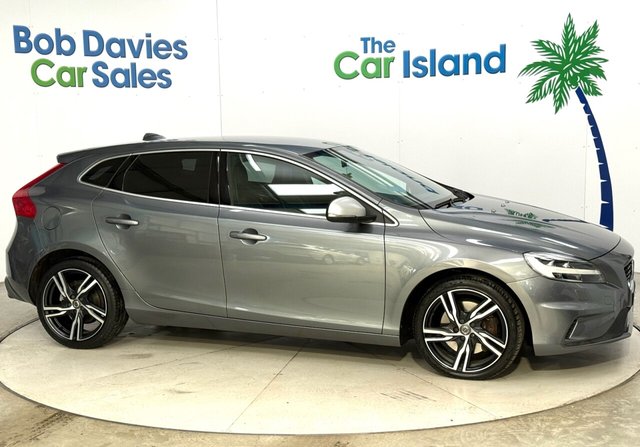 2018 VOLVO V40 1.5 T2 R-Design Pro Hatchback 5dr Petrol Auto Euro 6 (s/s) (122 ps) - Photo 10